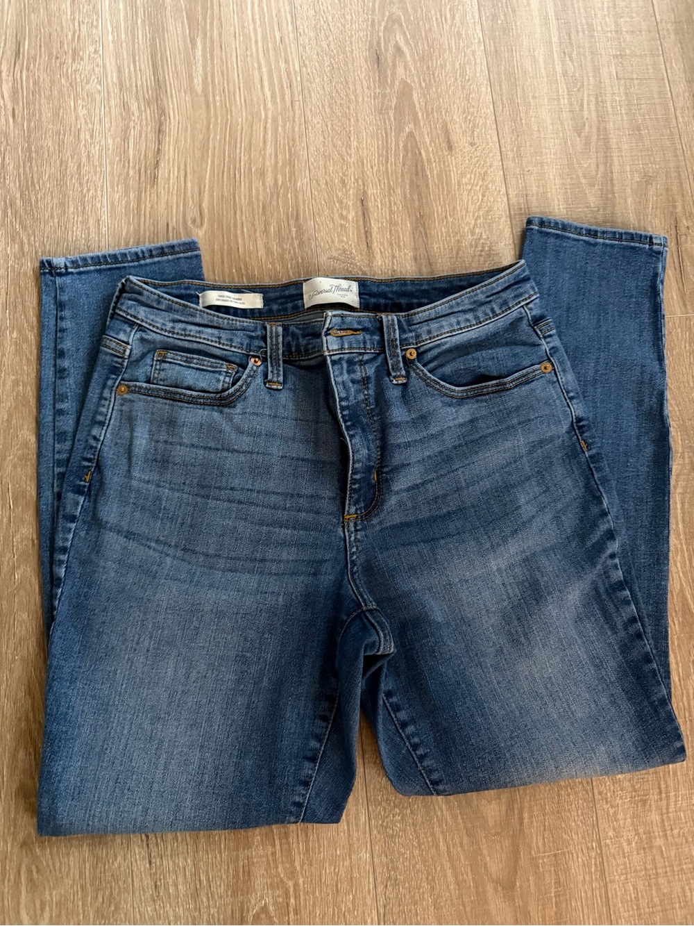 Universal Thread Women's Skinny Jeans in Medium Blue Wash